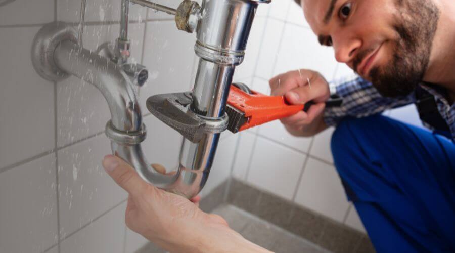 Professional bathroom faucet installation in Richland, IA